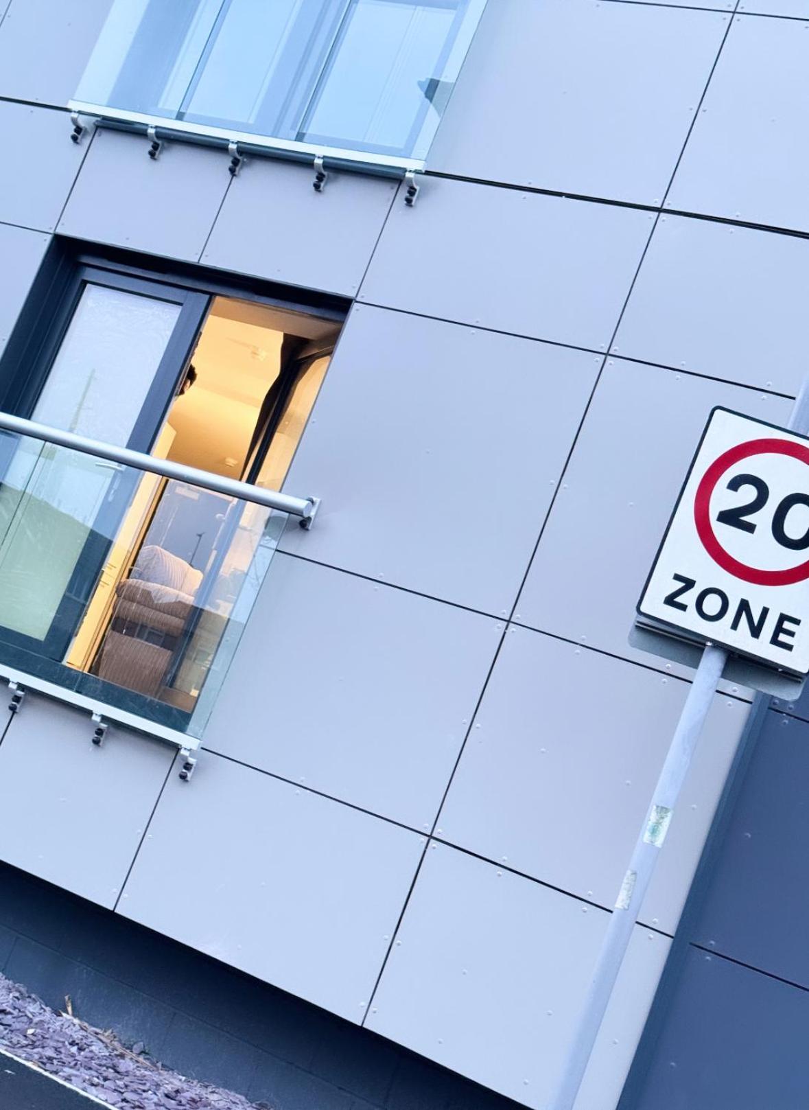 Luxury 2 Bedroom Apartment In Manchester City Centre - Free Parking 외부 사진