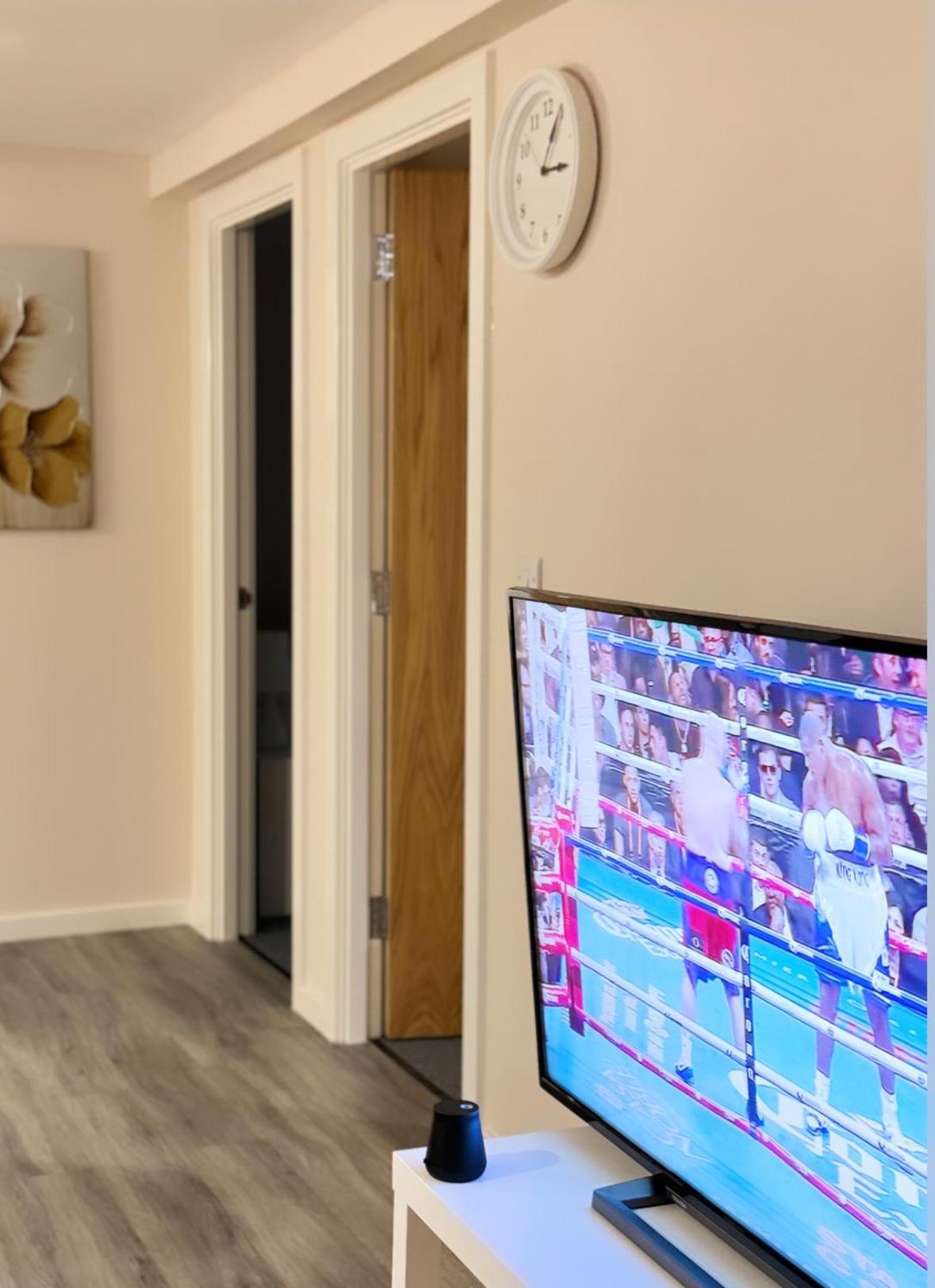 Luxury 2 Bedroom Apartment In Manchester City Centre - Free Parking 외부 사진